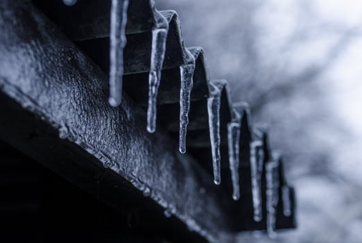 Winter Roofing Problems And Solutions